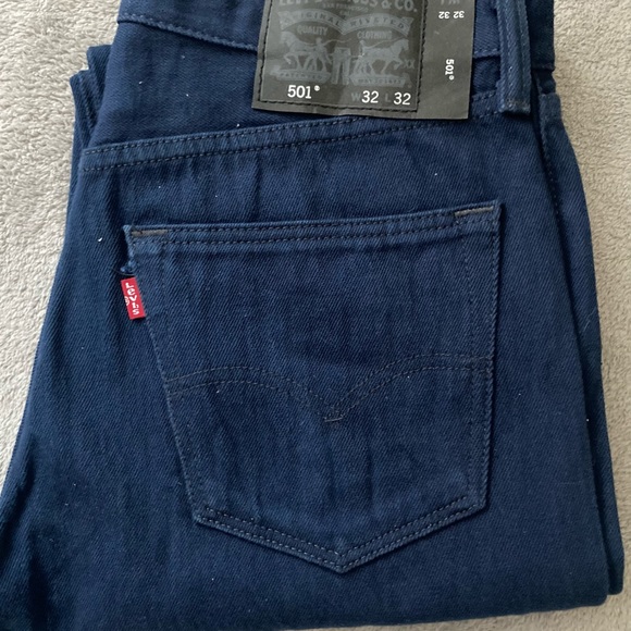 Levi’s - Picture 2 of 13